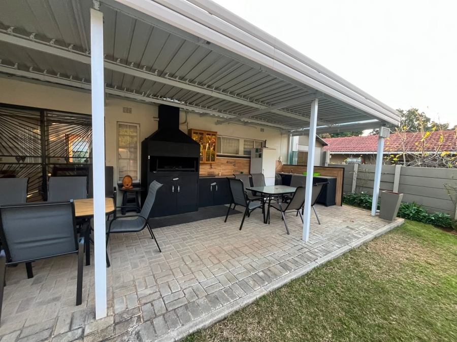 4 Bedroom Property for Sale in Safari Gardens North West
